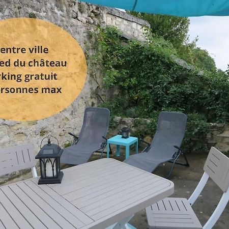 Appartement Des Hirondelles , Au Pied Du Chateau 希农 外观 照片